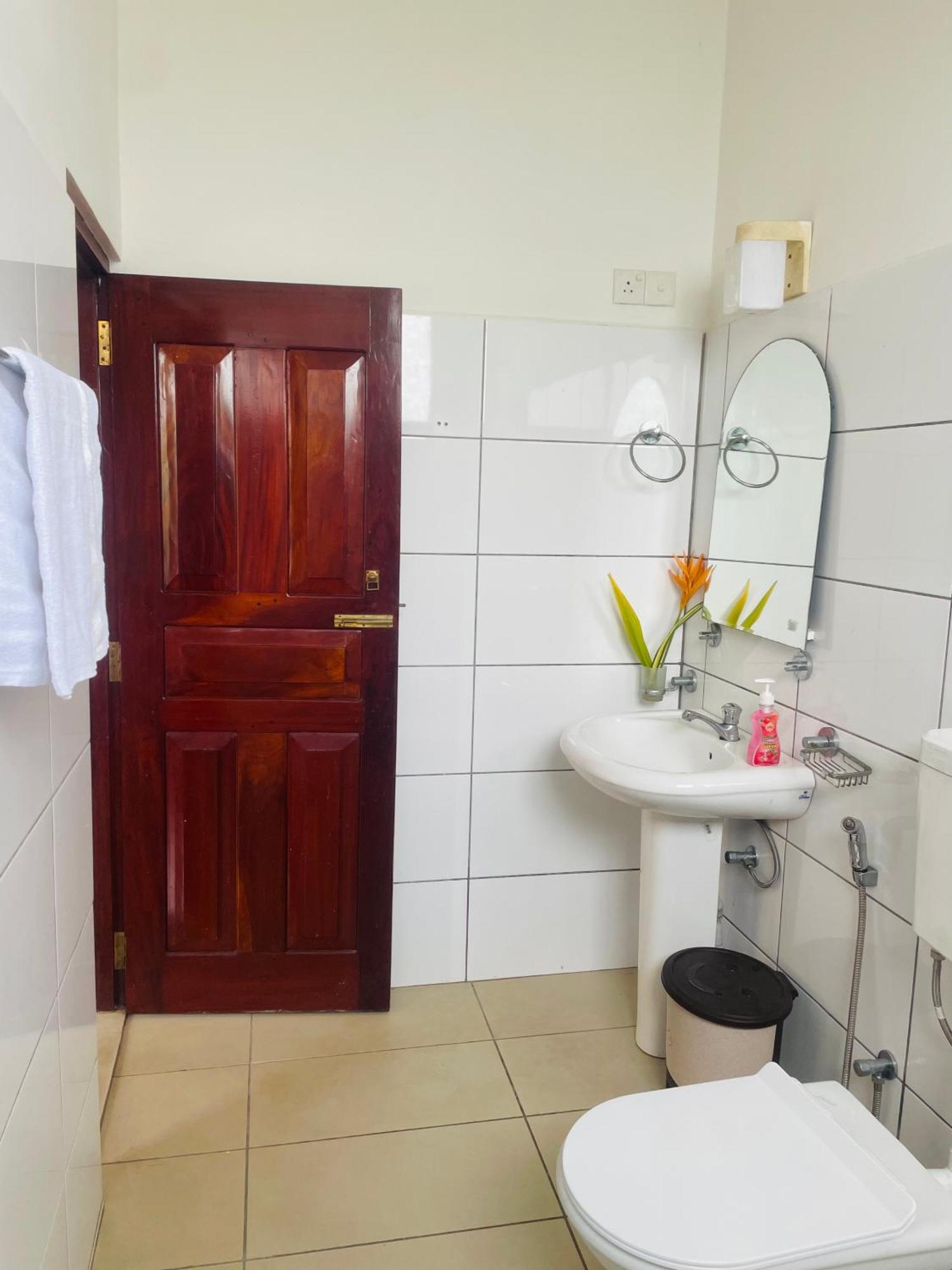 فندق Island House ديكويلاّ تين المظهر الخارجي الصورة